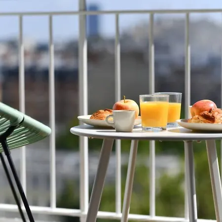 Gorgeous Unit Next To The Seine And Eiffel Tower